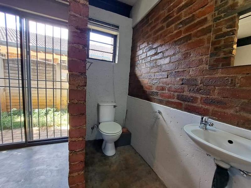 To Let 1 Bedroom Property for Rent in Bult West North West